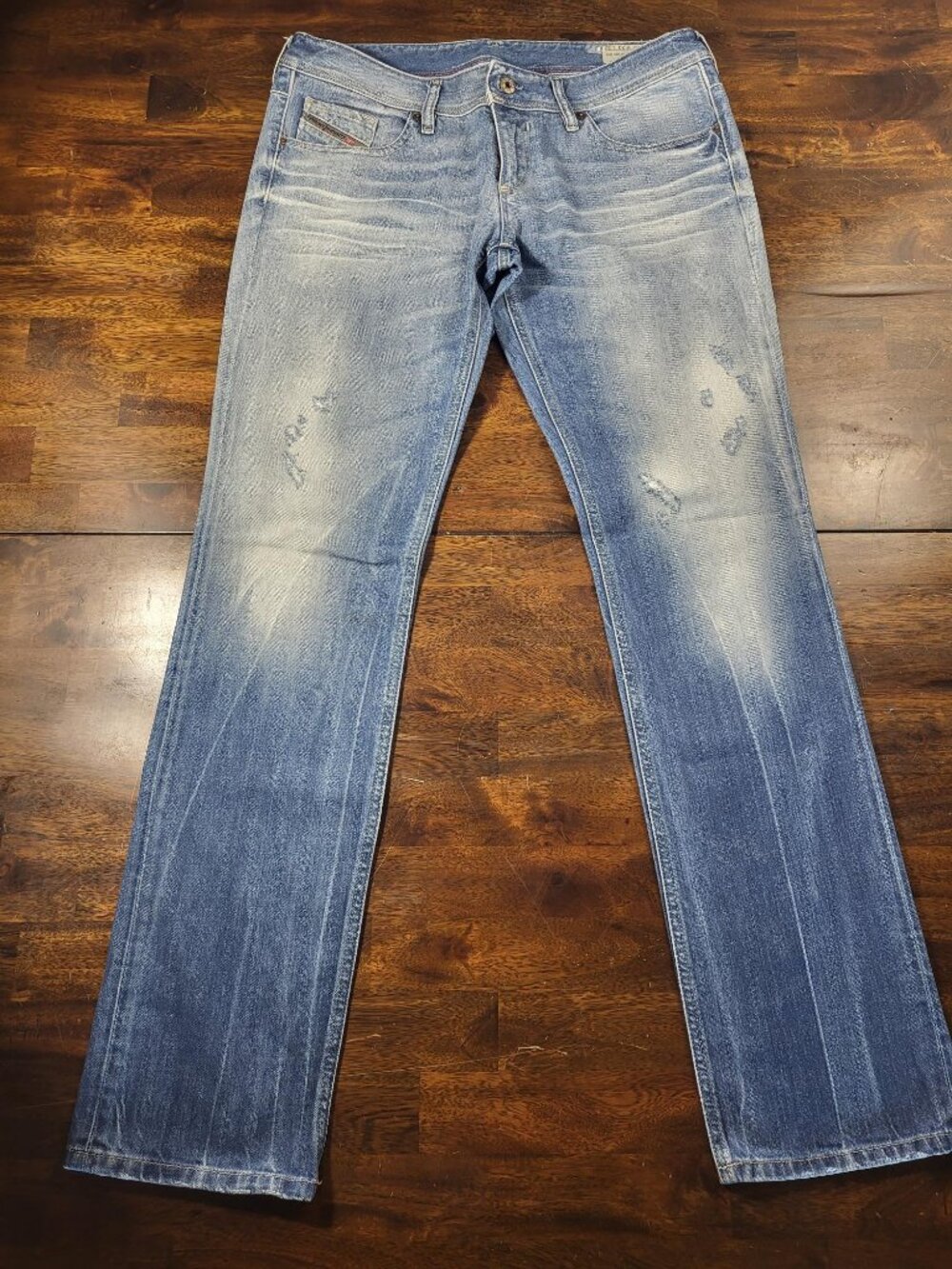 Diesel Industry Regular-Straight Low Rise Jeans Blue Wash 0810N W30 L32